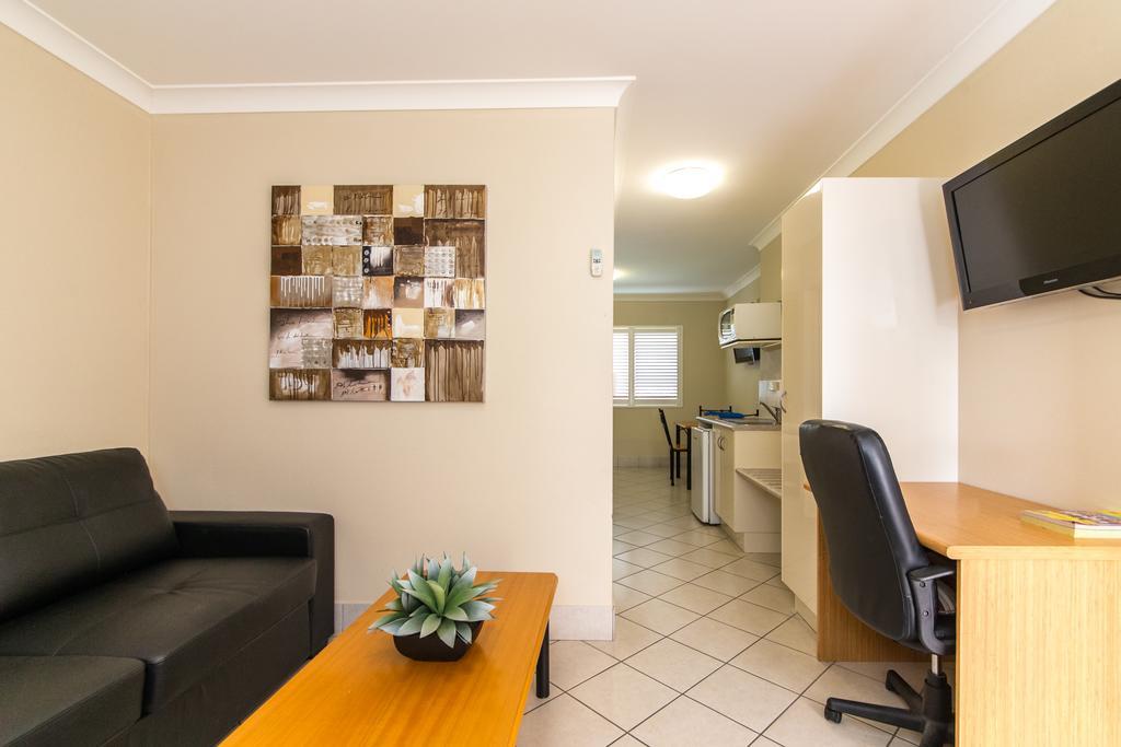 Villa Capri Motel Rockhampton Exterior photo